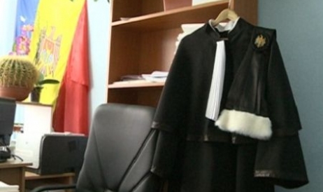 Aproape jumătate din judecătorii de la Curtea de Apel Chişinău au depus cereri de demisie
