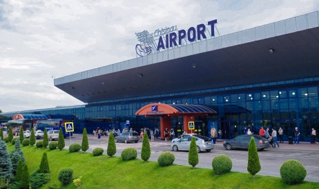 Licitaţia pentru spaţiile comerciale de la Aeroport se amână